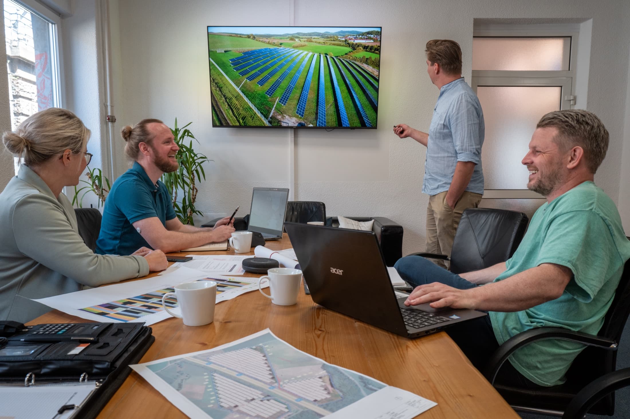 Das Solgate-Team bei der Projektbesprechung im Dresdner Büro
